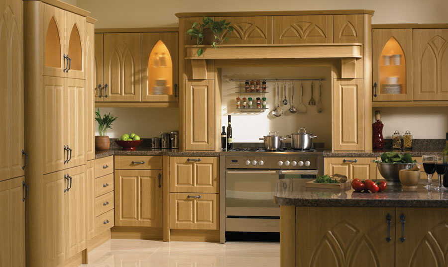 Bella Lissa Gothic Oak Kitchen